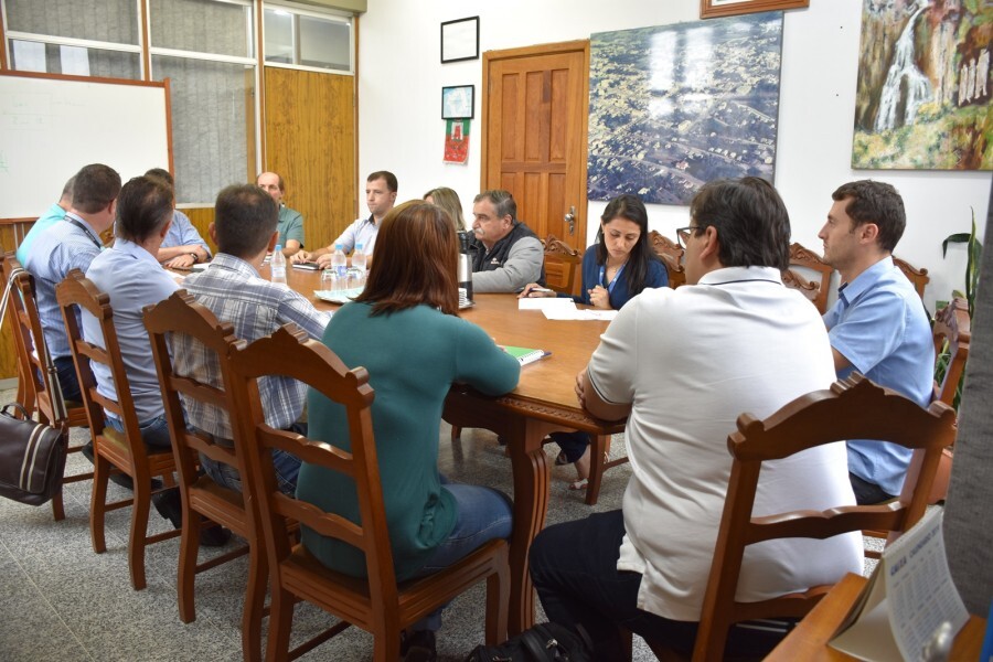 senai-e-tema-de-reuniao-na-prefeitura-municipal