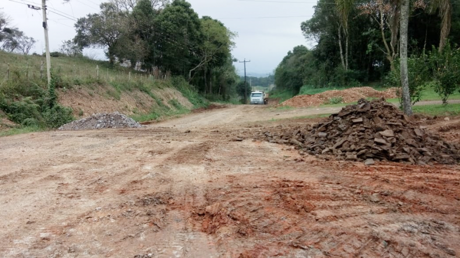melhorias-nas-estradas-do-interior