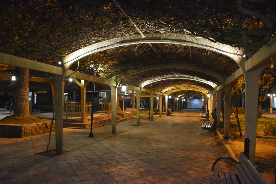 praca-xv-recebe-iluminacao