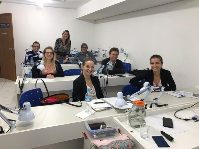 odontologos-de-veranopolis-recebem-treinamento