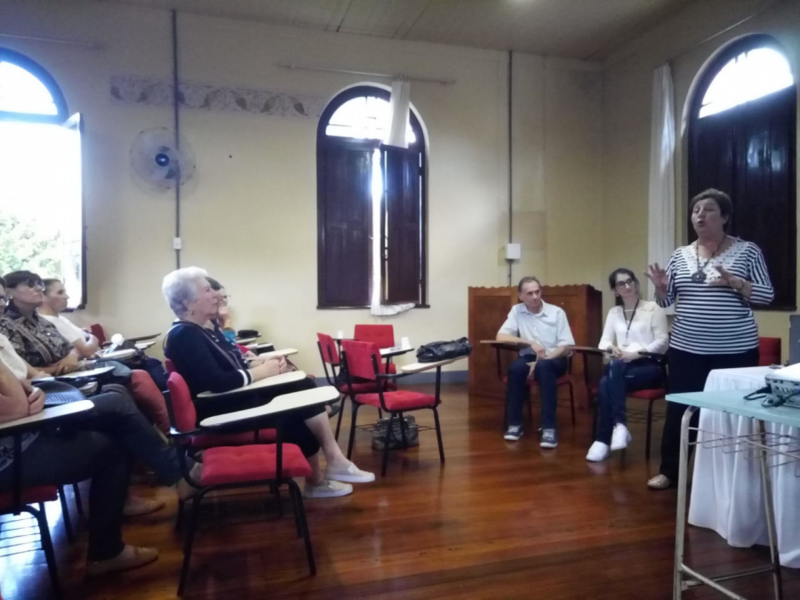 artesaos-veranense-participam-de-encontro-regional