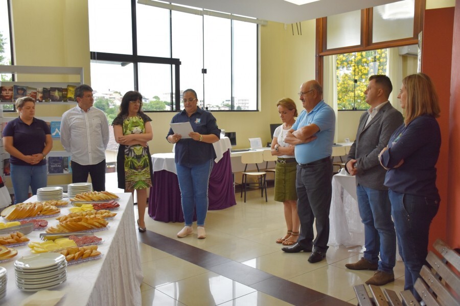 biblioteca-publica-mansueto-bernardi-e-reinaugurada