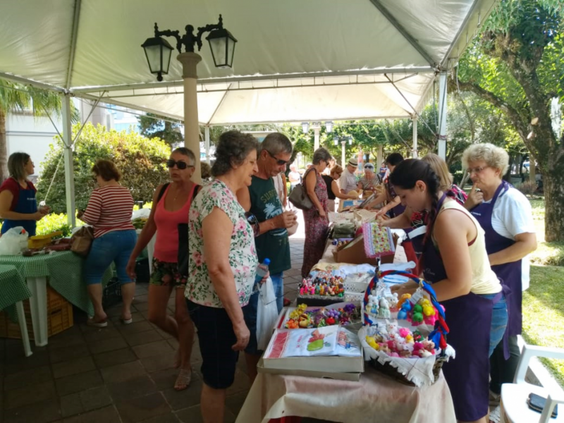feira-do-vinho-doce-uva-artesanato-e-agroindustria-termina-neste-sabado