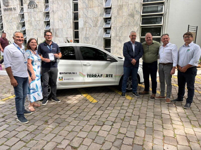 emater-de-veranopolis-recebe-novo-veiculo-para-reforcar-atendimento-aos-agricultores