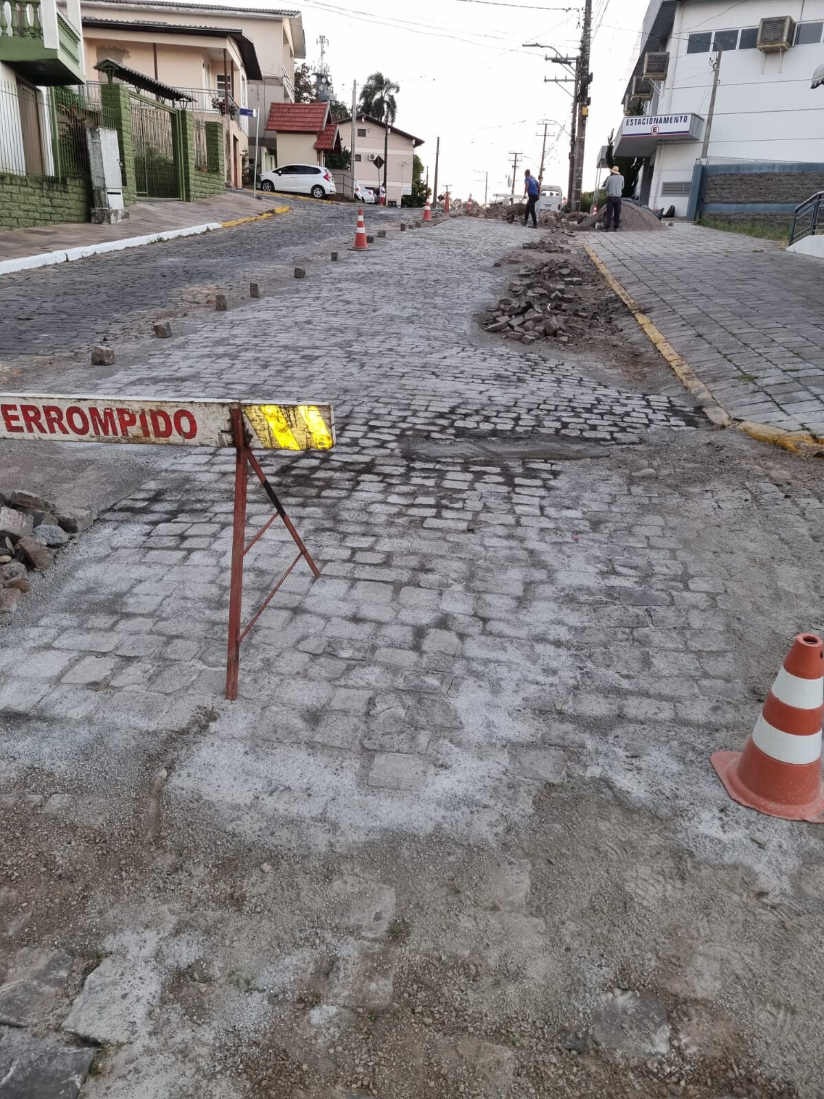 estrada-buarque-de-macedo-e-rua-santa-catarina-com-bloqueios-nessa-semana