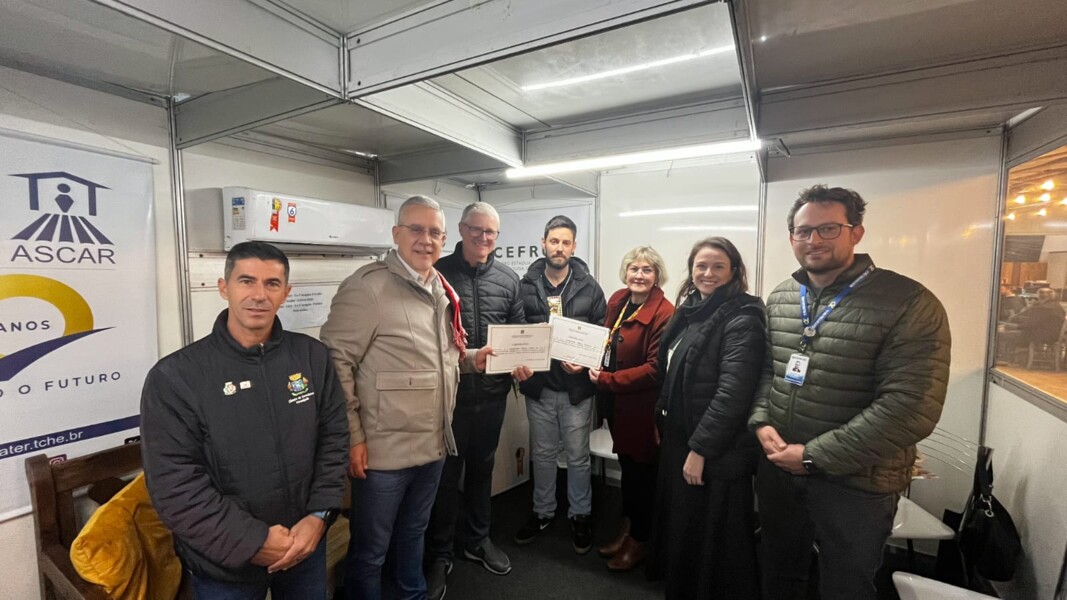vinicolas-de-veranopolis-recebem-certificado-de-inclusao-no-programa-estadual-de-agroindustria-familiar