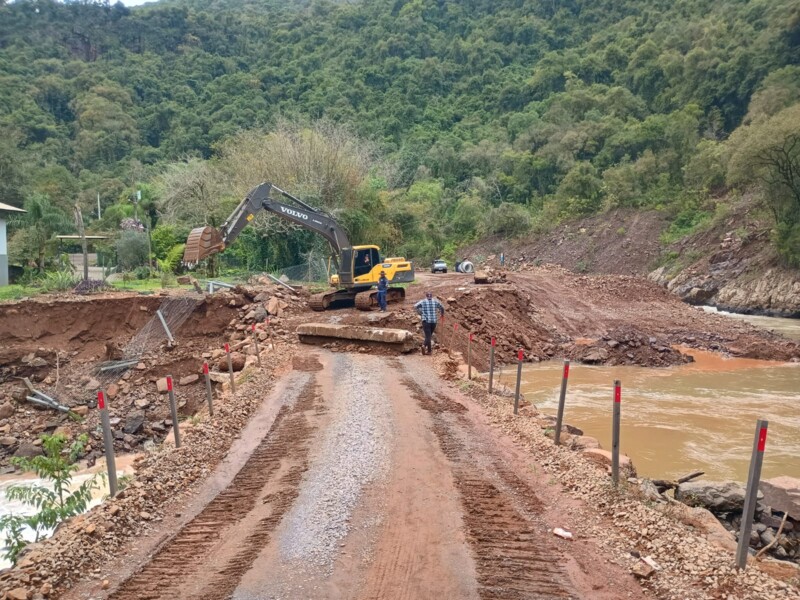 ponte-de-barros-cassal-e-liberada-para-o-transito-de-veiculos-leves