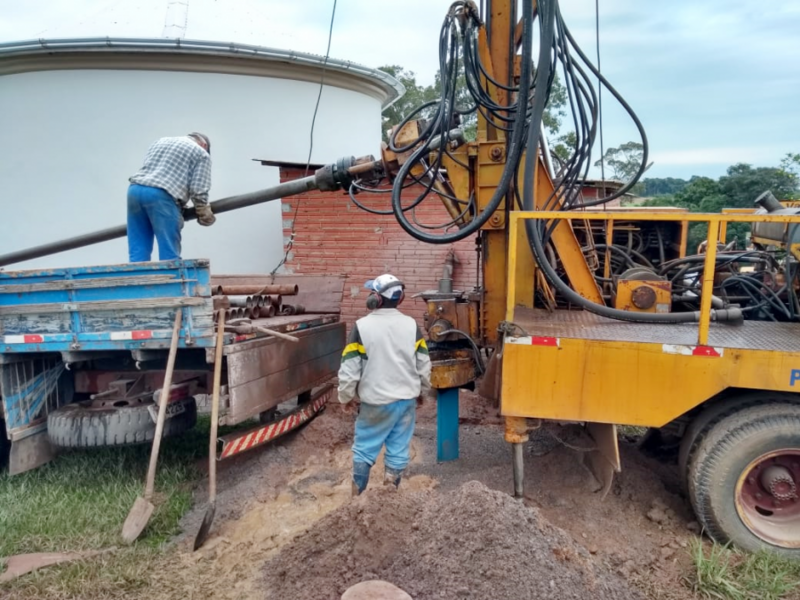 comunidades-recebem-agua-encanada