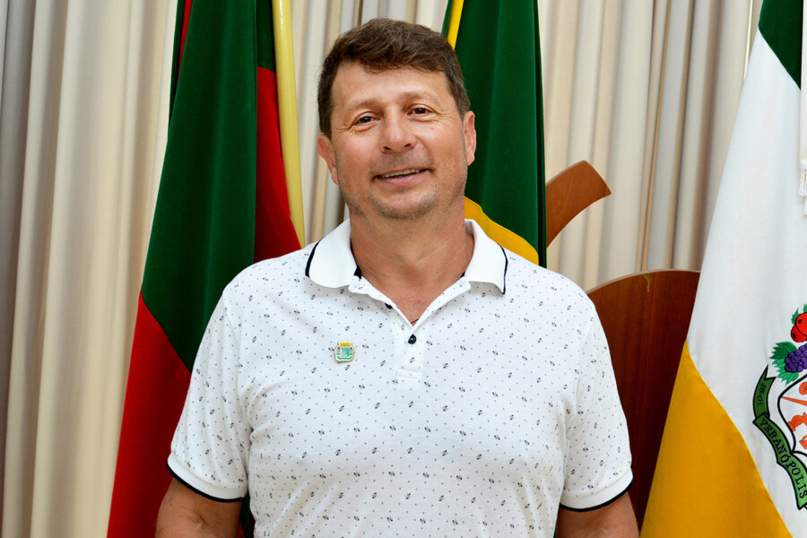 Secretário Municipal - Genuir Frizon