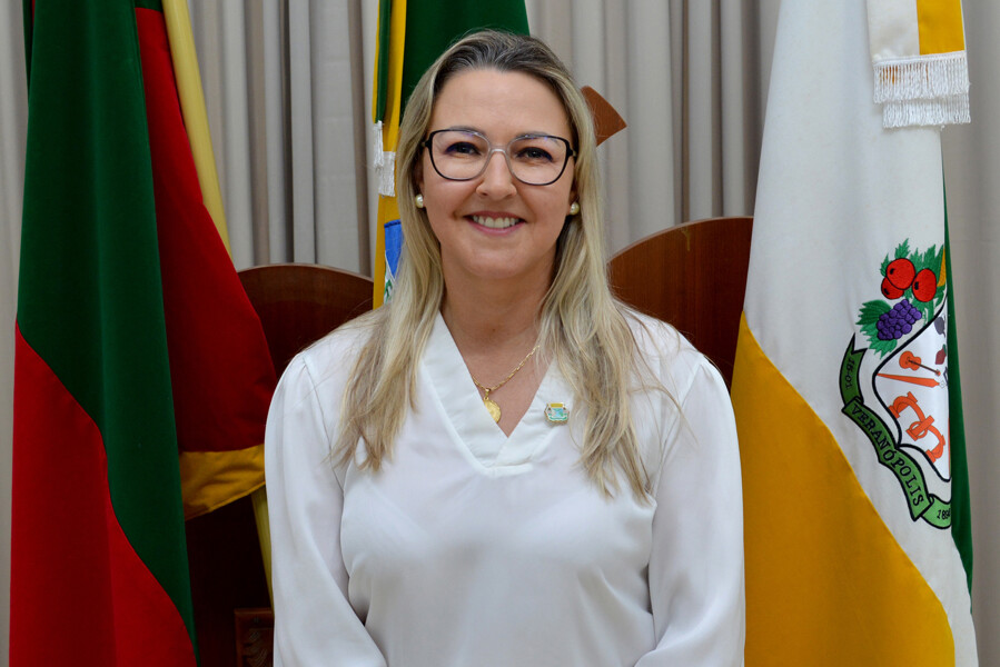 Secretária Municipal - Idevania Rossatto Sachini